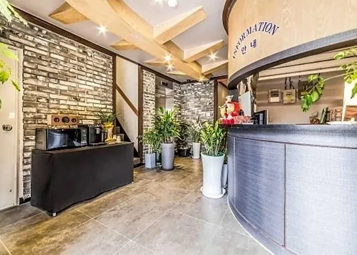Hotel Dapsimni Grim 2*
