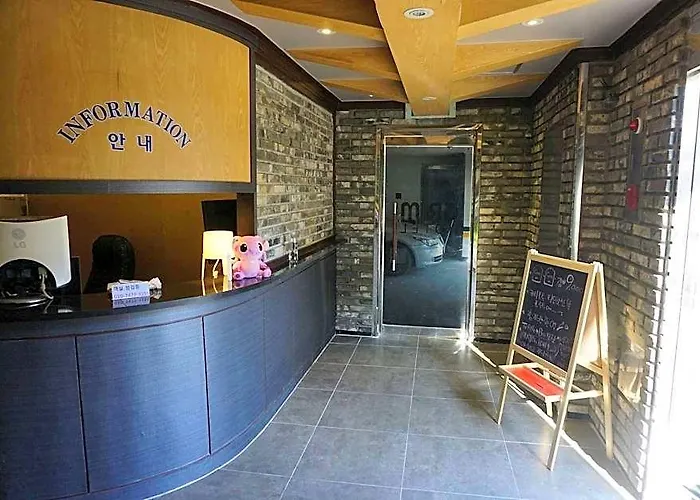 Dapsimni Grim Hotel 2*