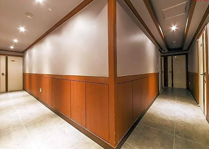 Hotel Dapsimni Grim 2*