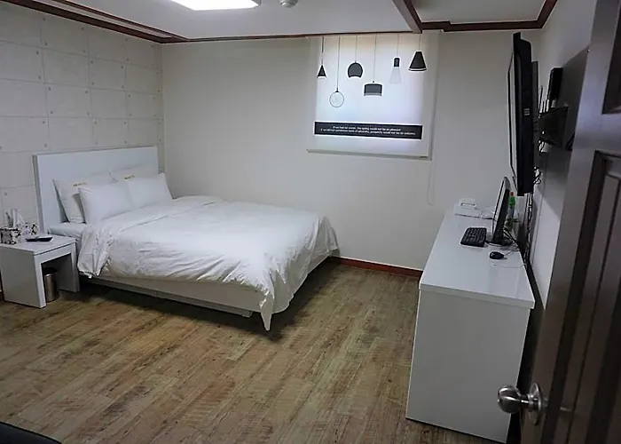Dapsimni Grim Hotel