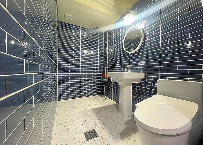 Dapsimni Grim Hotel 2*