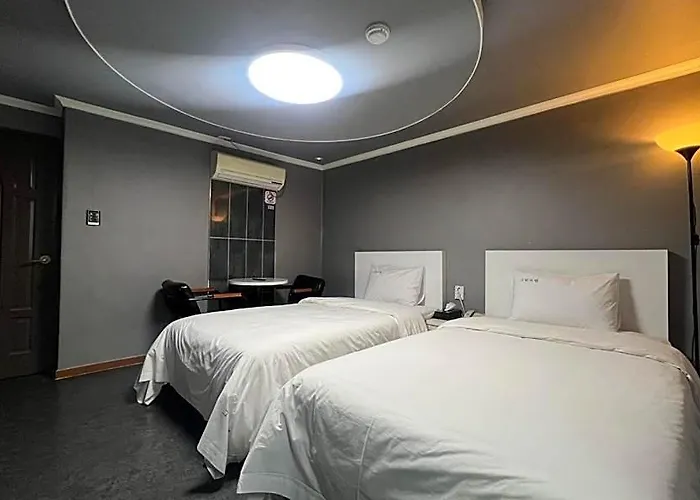 Hotel Dapsimni Grim