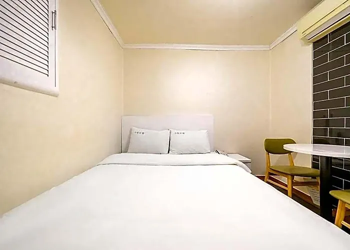 Dapsimni Grim Hotel 2*